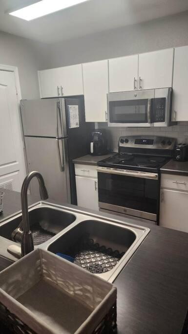 Modern 2Br Oasis! Apartment Phoenix Bagian luar foto